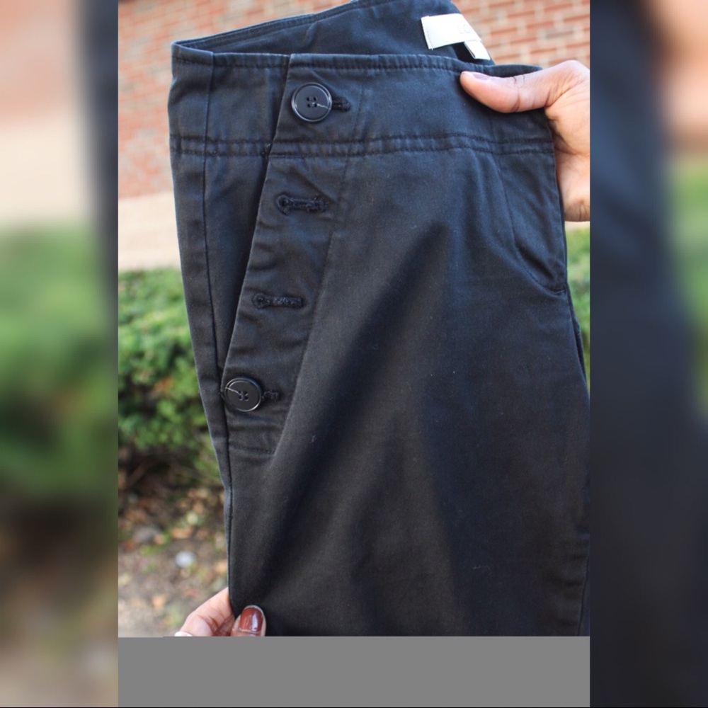 Woman’s black Loft Stylish Pants Size 0P