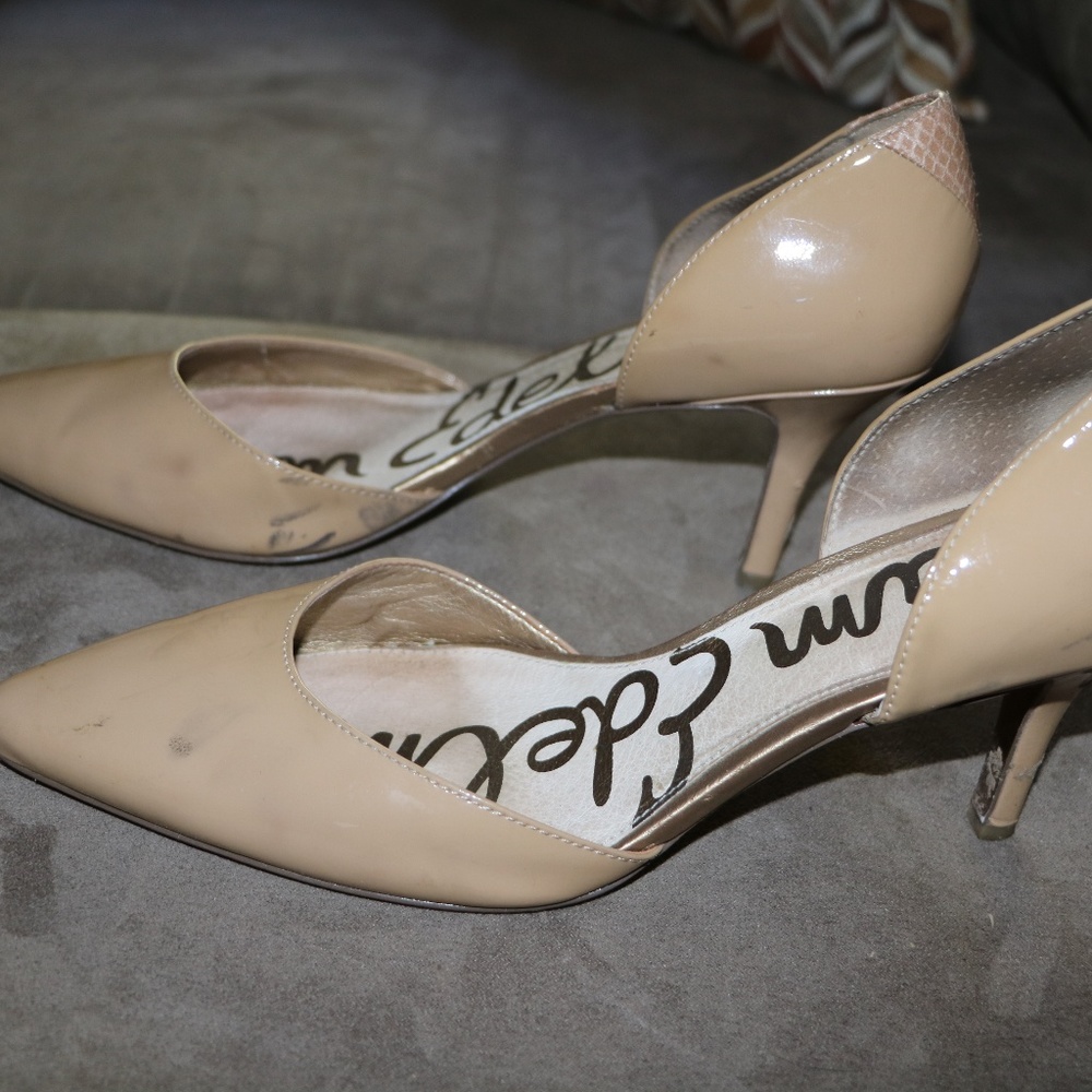 Pumps - Picture 2 of 4