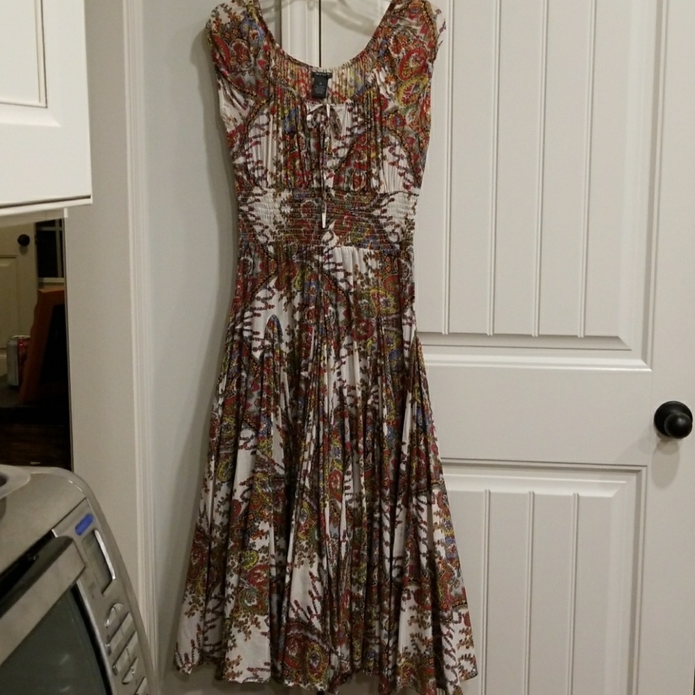 Gorgeous peasant dress!