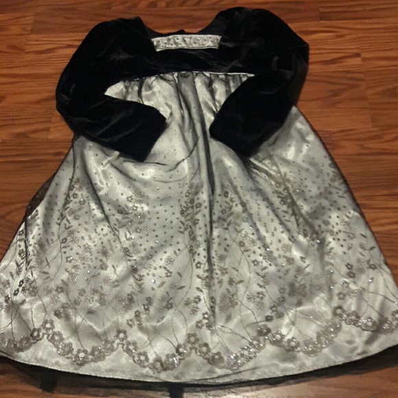 Other - Markdown  Sale **Special Occasion Dress **EUC
