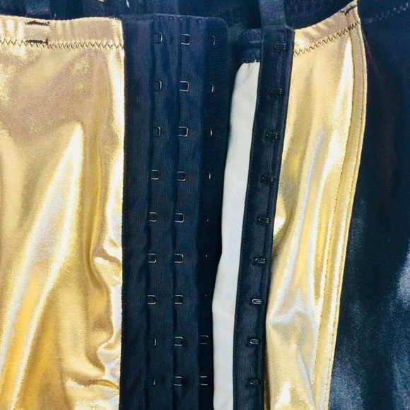 FINE LINES 4-WAY CONVERTIBLE BUSTIER  CORSET NWOT - Picture 7 of 8