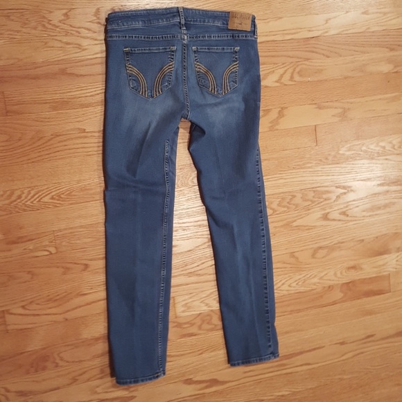 Hollister Jeans - Picture 3 of 4