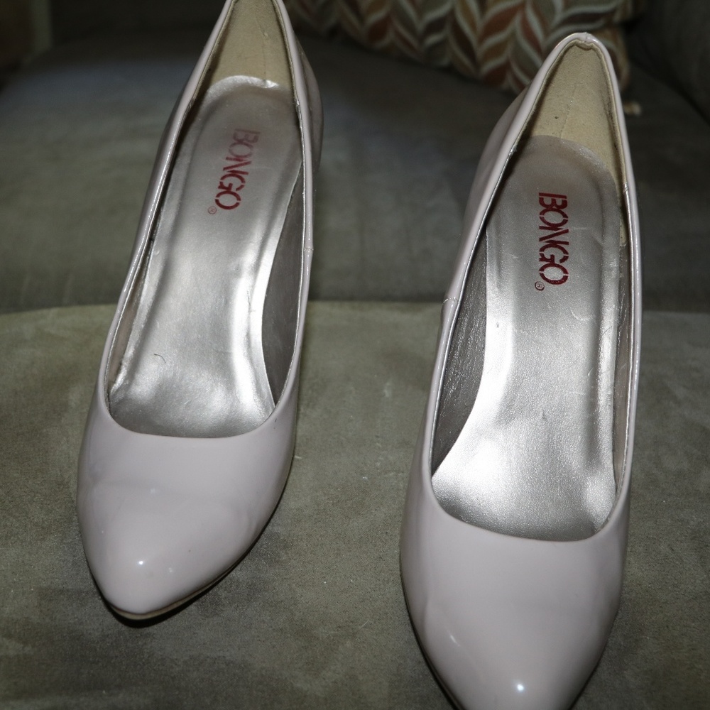 Pumps - Picture 3 of 4