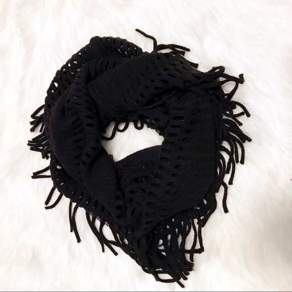 Accessories - Black circle fringe chenille scarf warm and soft!