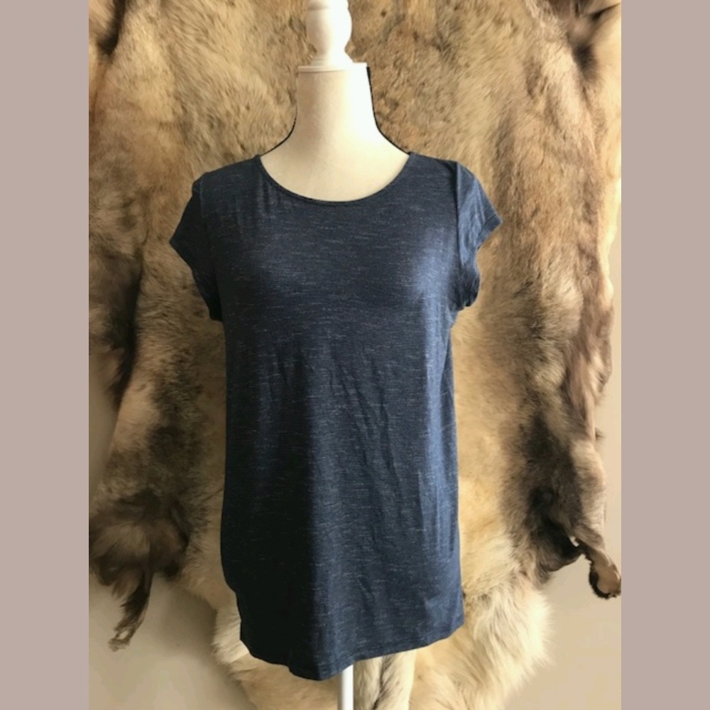 Navy Shirt With Sheer Panel in Back Size L