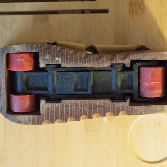 Vintage 70s Roller Skate Lace-up Platform Sandals - Picture 5 of 5