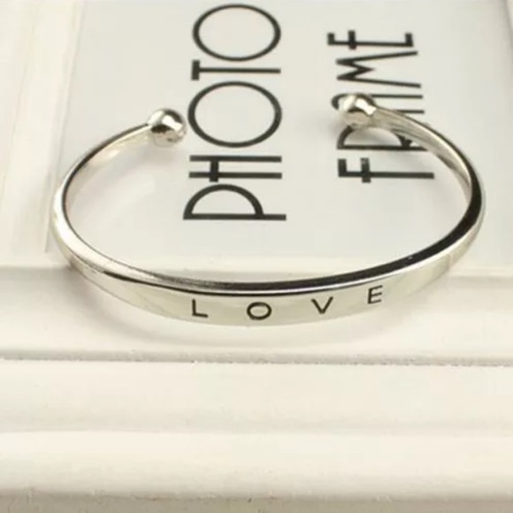 Set of 3 Cuff love Bangle Bracelet - Picture 3 of 4