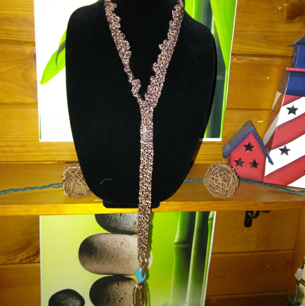 Neck-cessory!!!