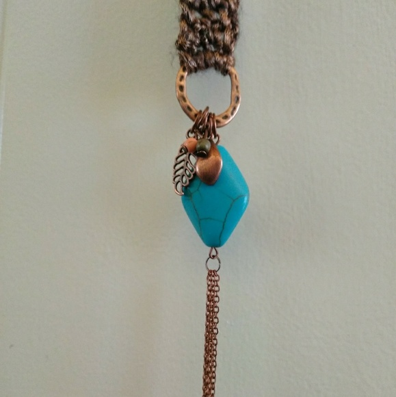 Neck-cessory!!! - Picture 2 of 2