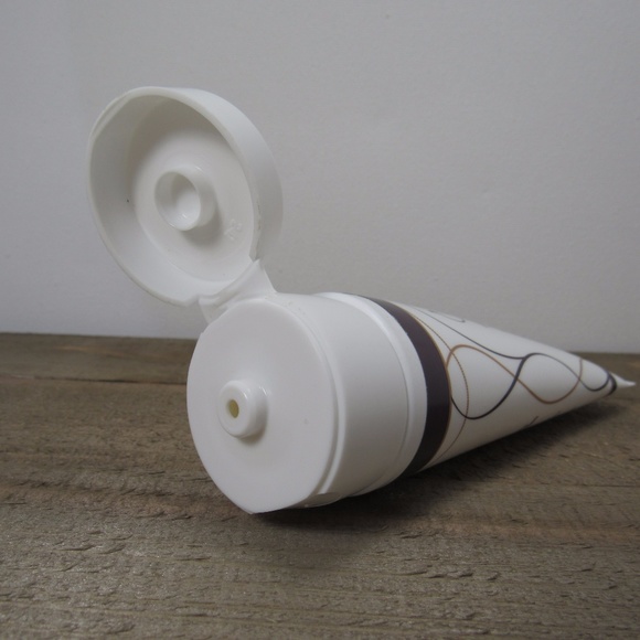 Lira Clinical Mystiq Lifting Masque - Picture 3 of 3