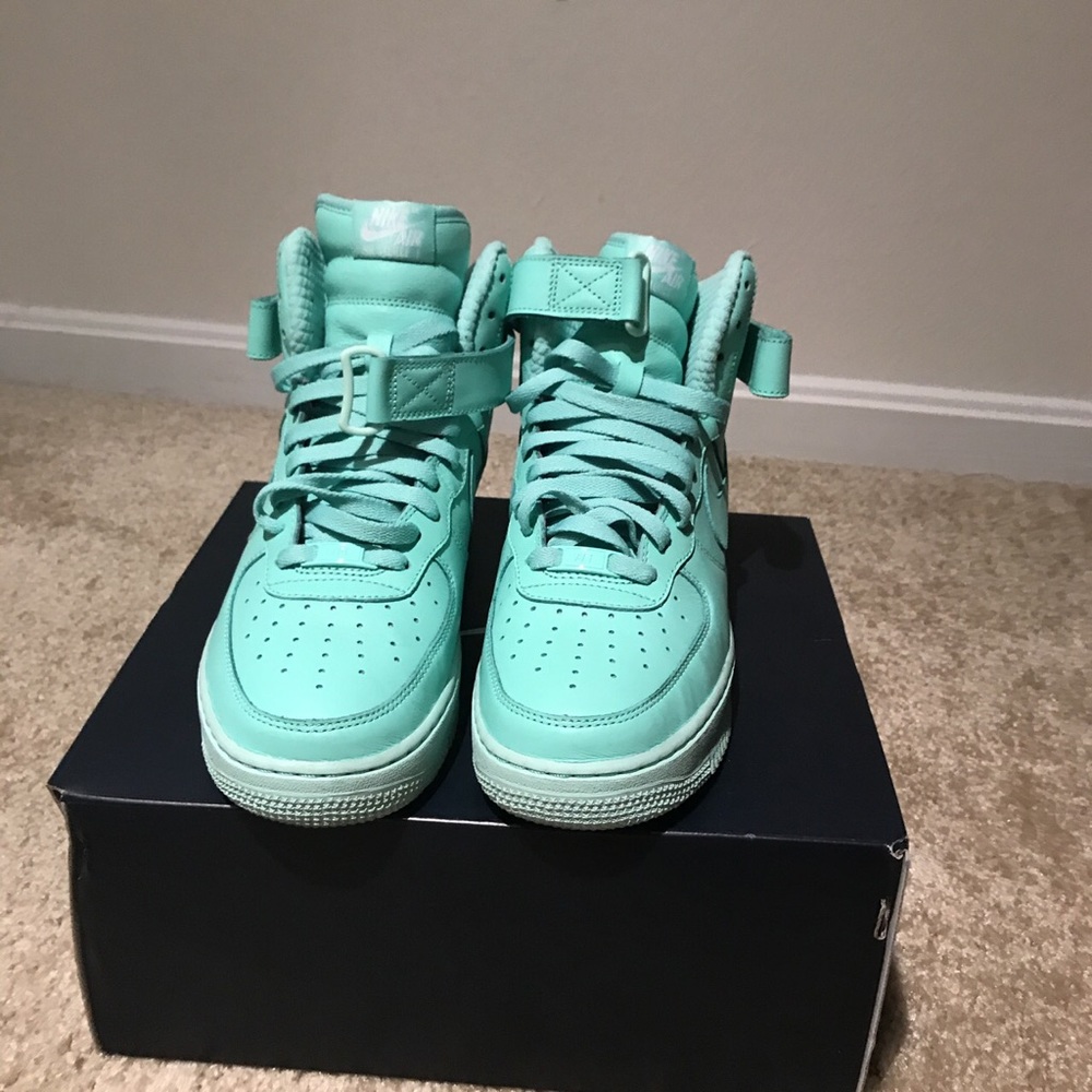 Custom Air Force 1s