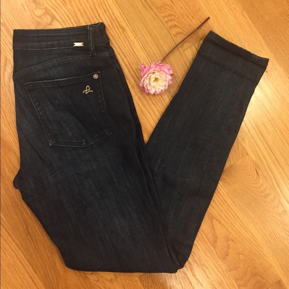 DL1961 destroyed dark skinny denim