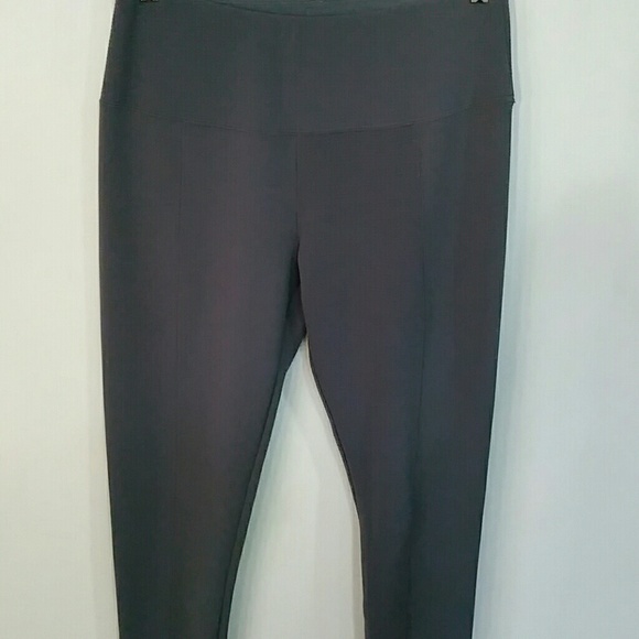 JANERIC Pants - WOMENS  JANORIC  STRETCH PANTS.