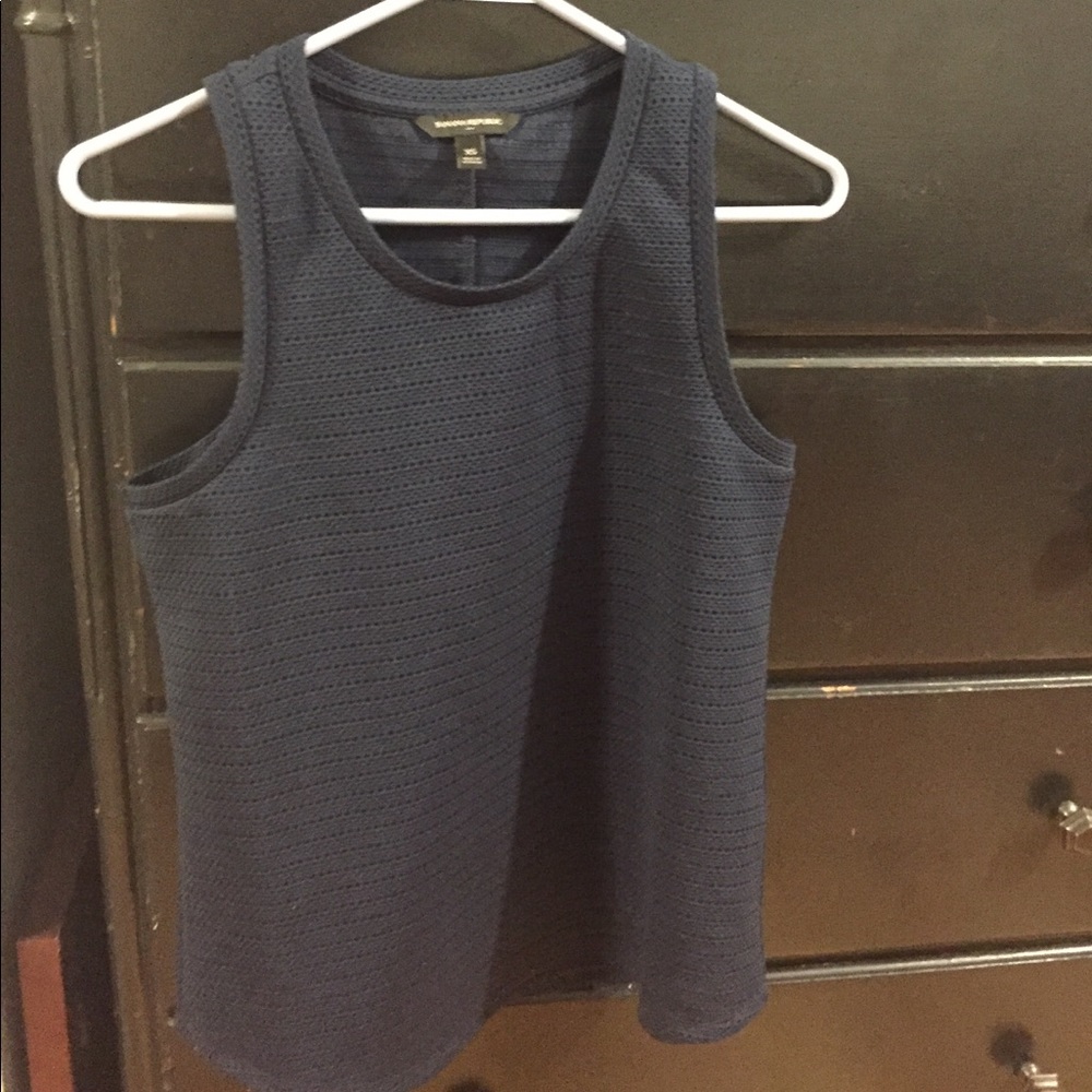 Banana republic sleeveless top