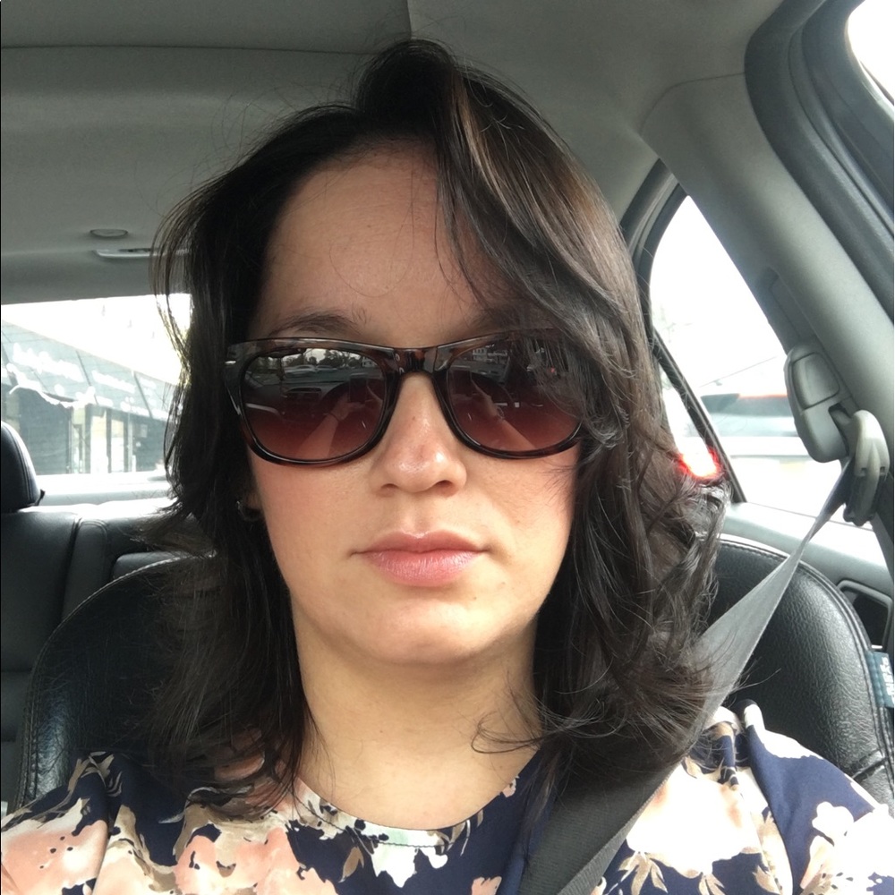 Meet your Posher, Andrea