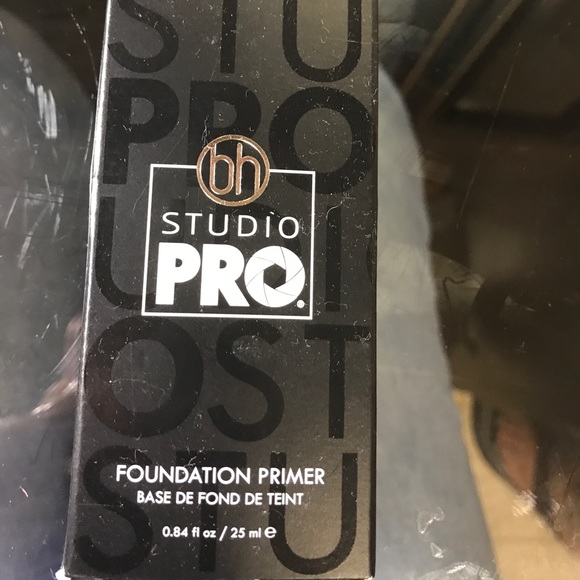 Studio pro foundation primer - Picture 1 of 1