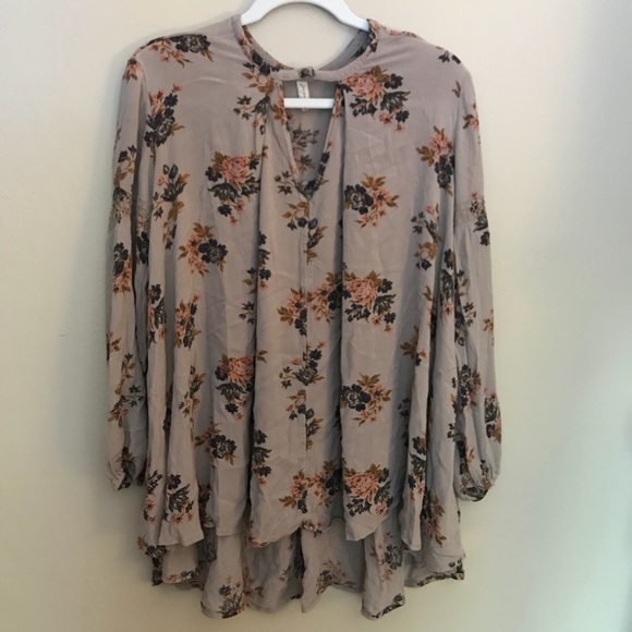Free People Dresses & Skirts - • free people floral tunic •