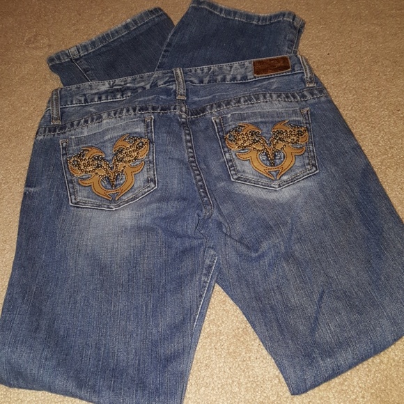 Distressed Guess jeans - Picture 3 of 7
