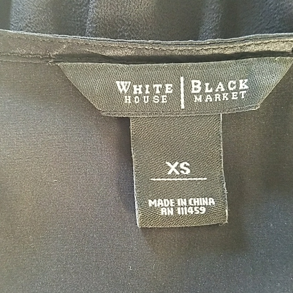WHBM Ruffle Front Top - Picture 5 of 5