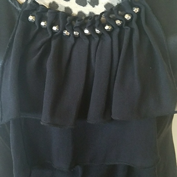 WHBM Ruffle Front Top - Picture 3 of 5