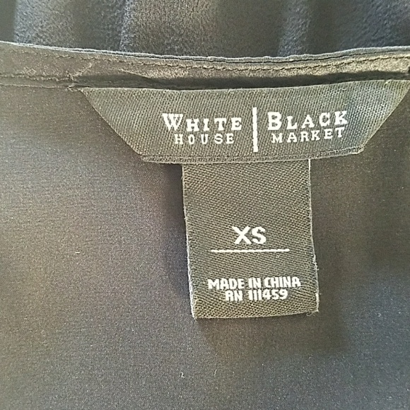 WHBM Ruffle Front Top - Picture 5 of 5