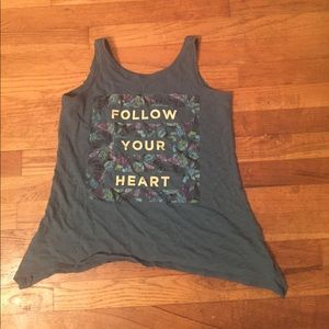 Follow your 💗 tank top