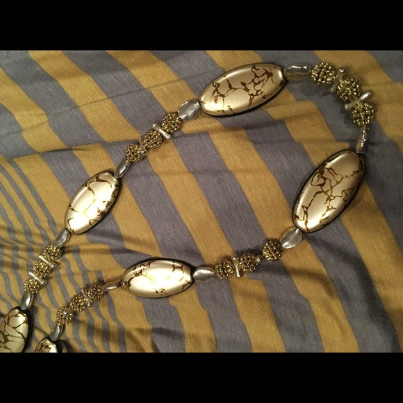 Gold and silver striped tshirt S with g/s necklace - Picture 5 of 6