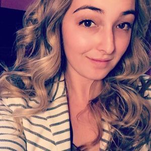 Meet your Posher, Stephanie