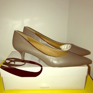 Nine West taupe low heel