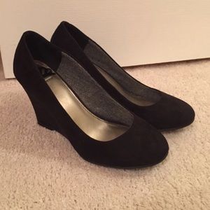 Fergalicious Black Wedges