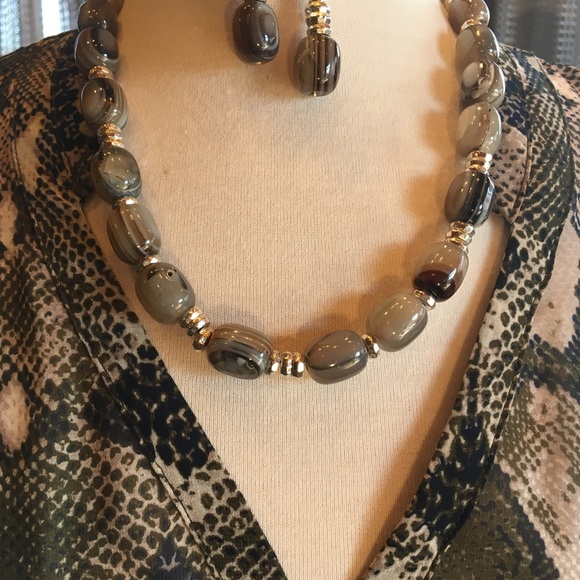 Ana L khaki/navy tunic with quartz neck&ears - Picture 2 of 8