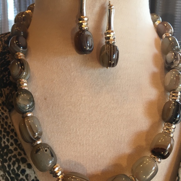 Ana L khaki/navy tunic with quartz neck&ears - Picture 3 of 8