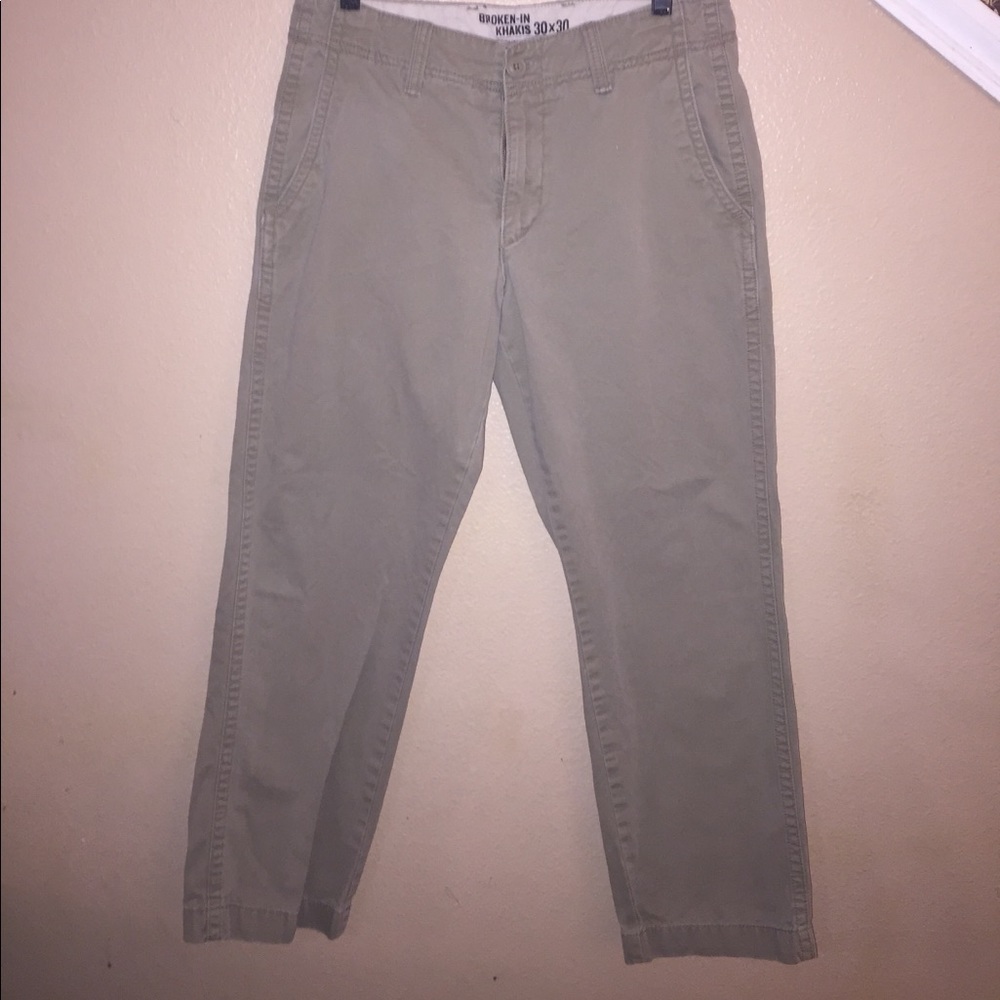 Men’s Old Navy Broken in Khakis