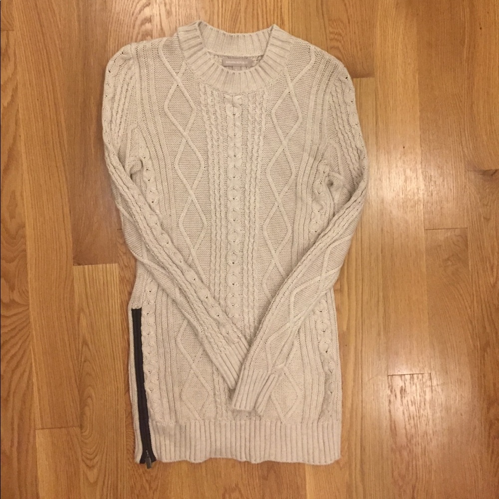 Banana Republic tunic sweater