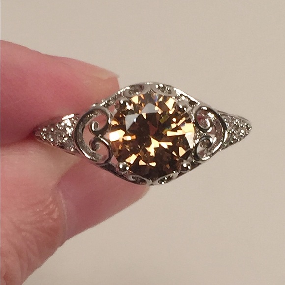 Morganite Ladies Ring - Picture 4 of 10