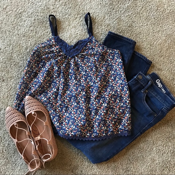 Floral semi sheer tank top / small - Picture 2 of 4