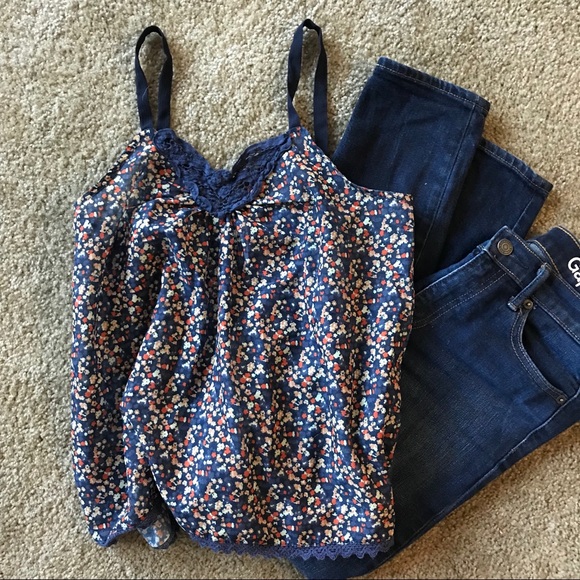 Floral semi sheer tank top / small - Picture 3 of 4