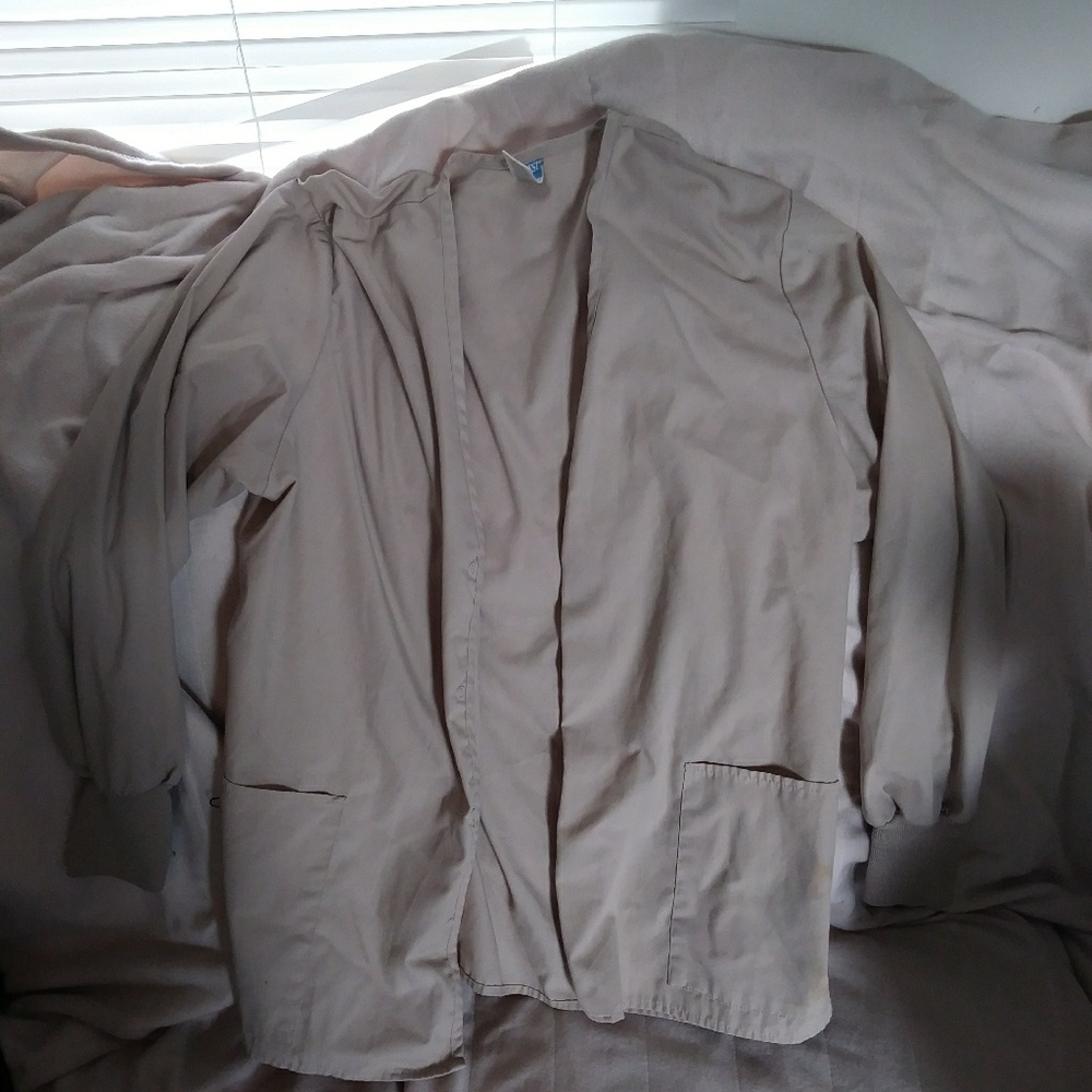 Scrub jacket