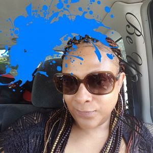 Meet your Posher, Paris