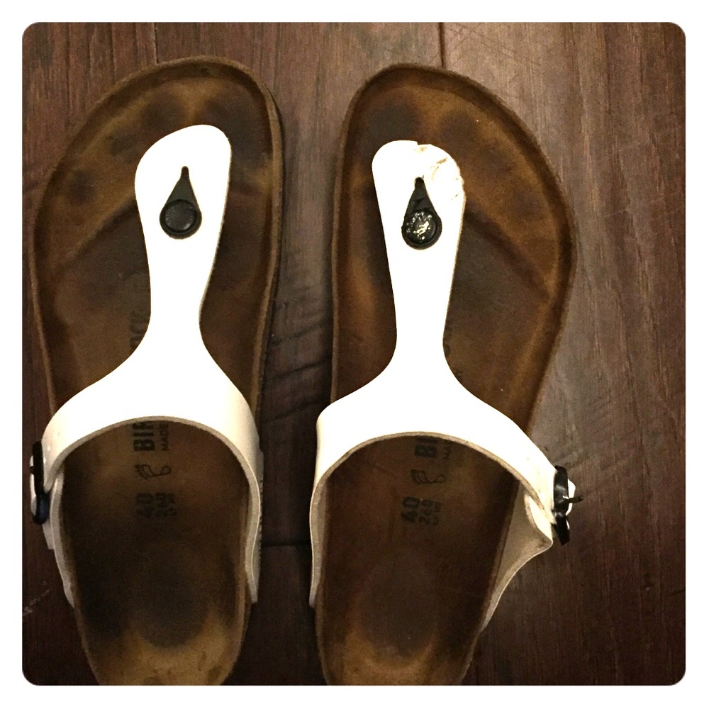 Gizeh Birko-Flor Patent White Birkenstocks