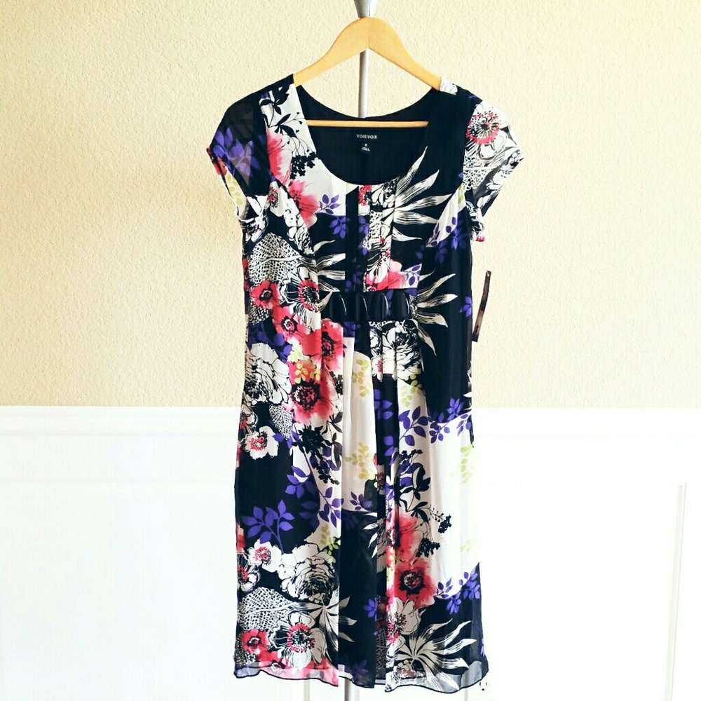 Beautiful Abstract Florals Shift Dress 👗