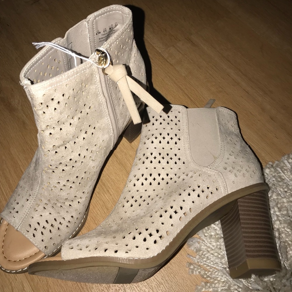 🚨Sale🚨‼️‼️Dr. Scholls Peyton Taupe peep toe 💥