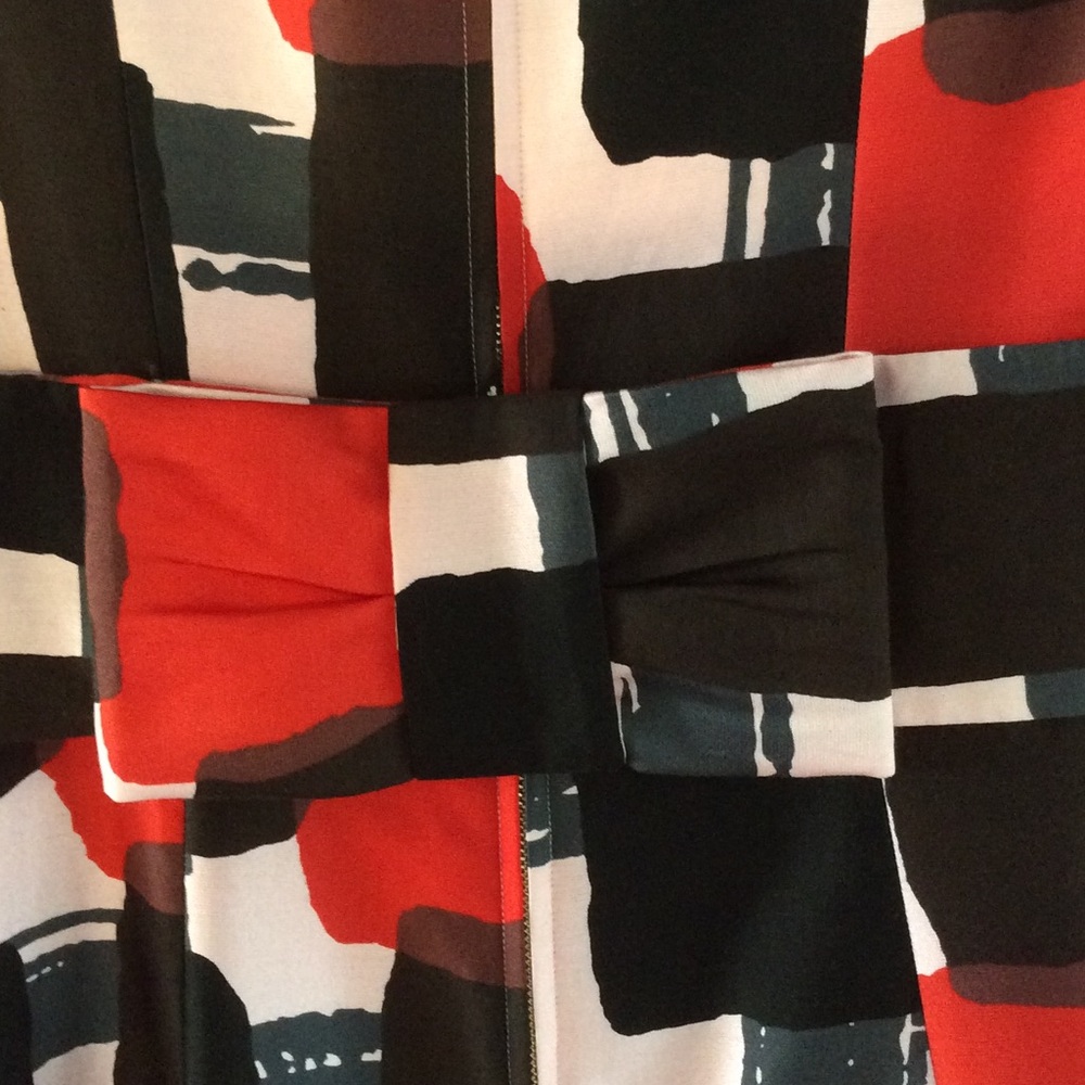 Bow Dress! - Picture 3 of 4