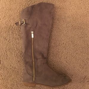 Suede ridding boots