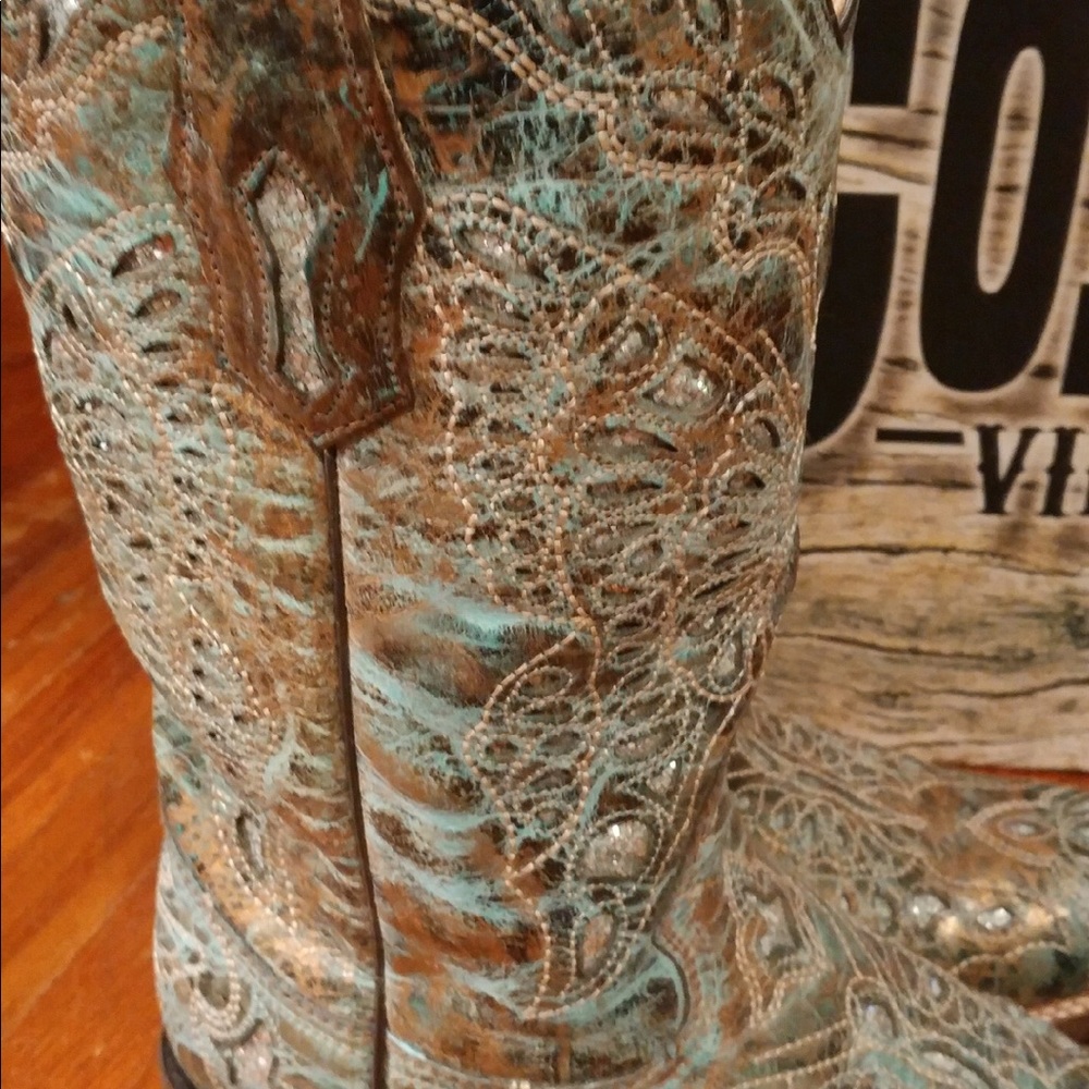 Corral boots
