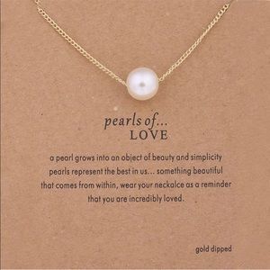 Pearl Pendant Necklace
