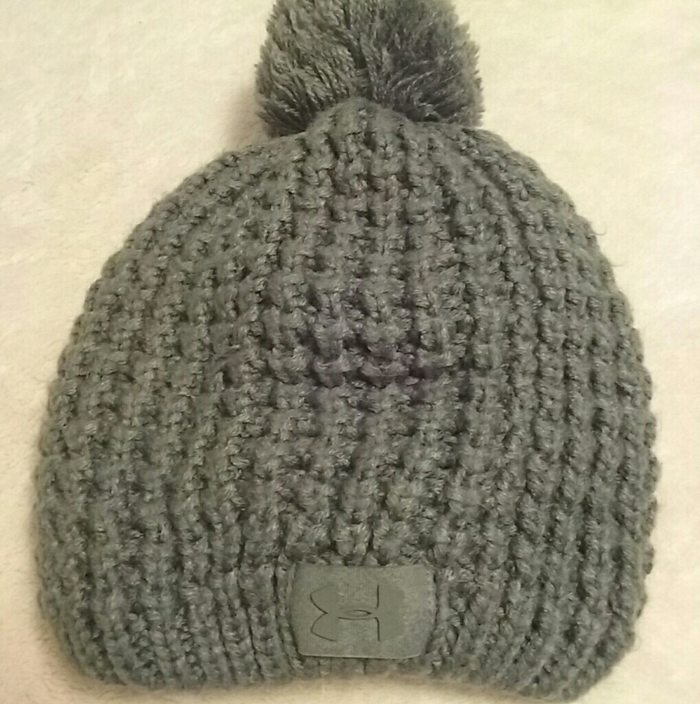 UNDER ARMOUR Unisex Gray Winter Beanie