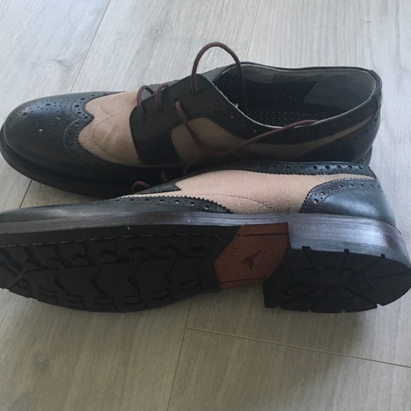 Ted Baker Men’s 2tone saddle shoes black-grey 10-