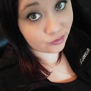 Meet your Posher, Sisi