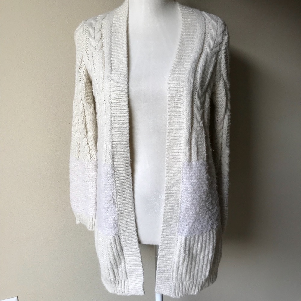 Cozy long cream open front Aerie sweater!